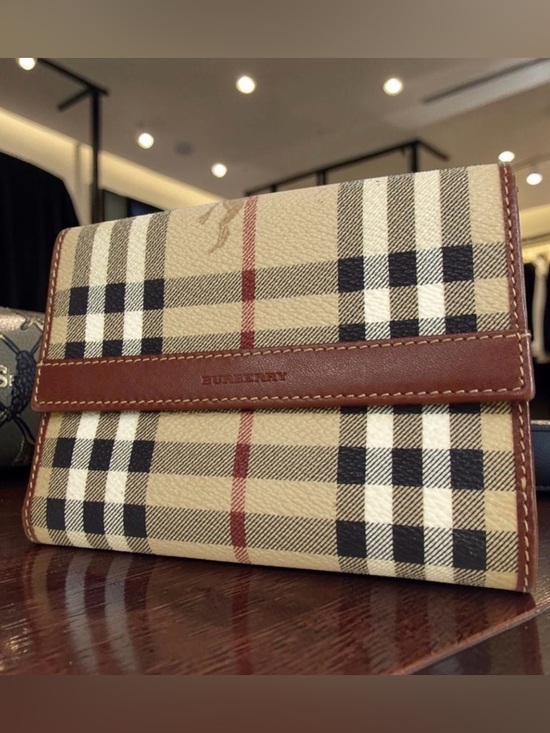 Burberry Handbags - Burberry Nova Check Bifold Wallet 😍❤️